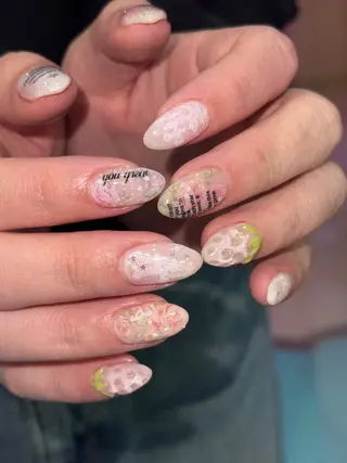 ネイル VENUS BELT kiriのネイルデザイン