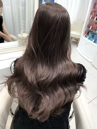 ロング カラー 【𝐀𝐬𝐡-池袋 】ひな 🎀💭のヘアスタイル