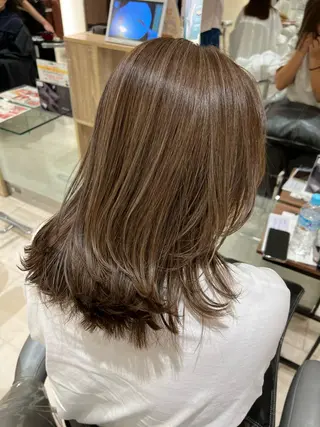 カラー 久永 菫のヘアスタイル