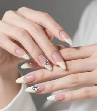 ネイル ネイルサロン Jasmine 池袋東口所属・YU RIのネイルデザイン