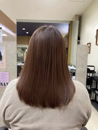 セミロング CARE SHINSAIBASHI所属・縮毛・酸性ストレート 特化のヘアスタイル