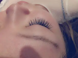 マツエク・マツパ みねお なぎさのマツエク・マツパデザイン