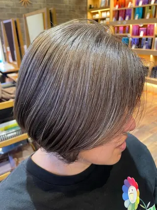 カラー 井上 舞のヘアスタイル