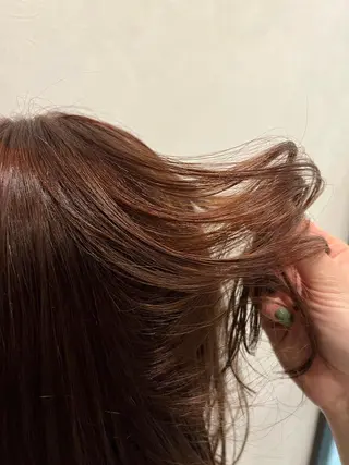 ミディアム 小池 楓のヘアスタイル