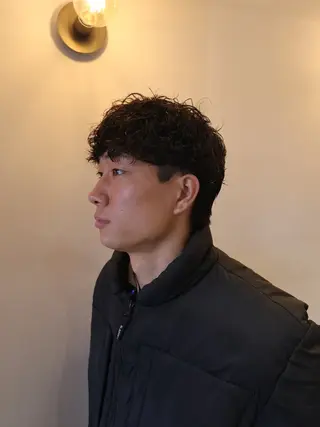 ショート 川副/シャドウ/ 波巻き/メンズパーマのヘアスタイル