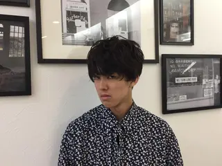 ミディアム パーマ .HIROSHI .のヘアスタイル