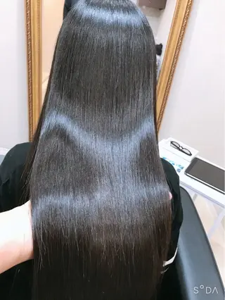 ロング Carrefour LOCO Kyogoku八潮店【カルフールロコキョウゴク】所属・LOCO Aikaのヘアスタイル