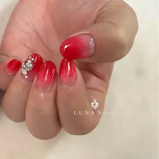 ネイル アトリエ　ミモザ所属・いまむら あかりのネイルデザイン