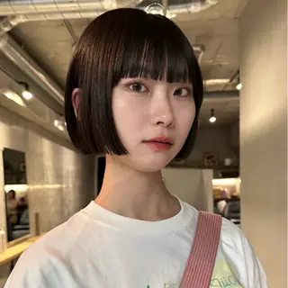ショート カラー 前野 日奈のヘアスタイル