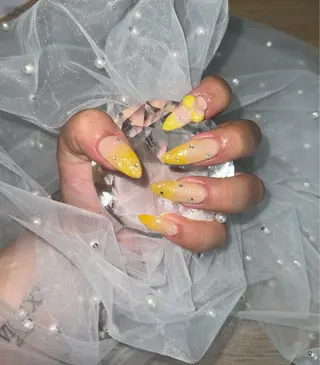 ネイル forR's AIKAのネイルデザイン