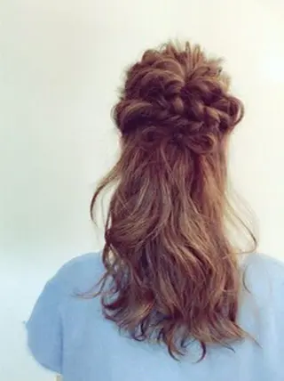 ロング ヘアアレンジ LOST CITY 横浜所属・🪐脱白髪染め 🪐松尾菜々美のヘアスタイル