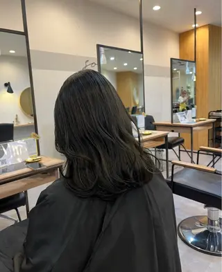 セミロング カラー Neale. ユメのヘアスタイル