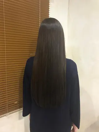 ロング ハットリ 代表のヘアスタイル