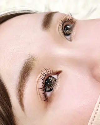 マツエク・マツパ ROYAL所属・REI 🫧ROYALのマツエク・マツパデザイン