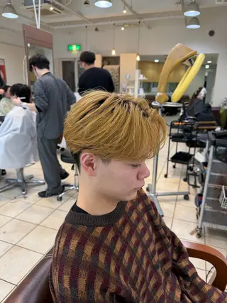 ショート カラー スパイキーショート/ メンズパーマ/関内涼のヘアスタイル