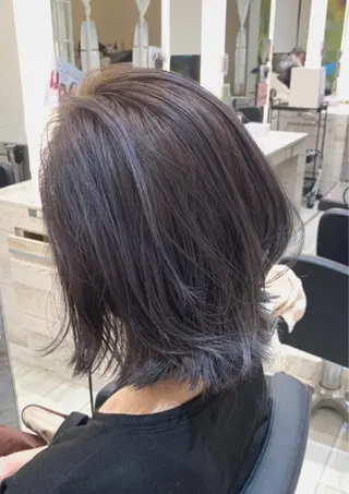 ミディアム レイヤー／パーマ 西山賢志のヘアスタイル