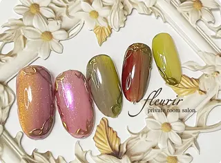 ネイル フルリール 【プライベートサロンのネイルデザイン