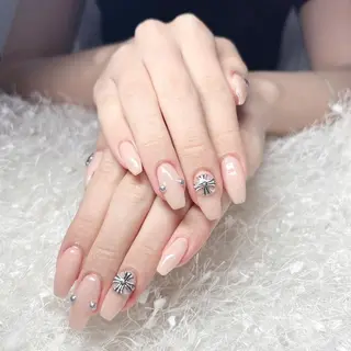 ネイル Nail&eye Belire 新宿のネイルデザイン