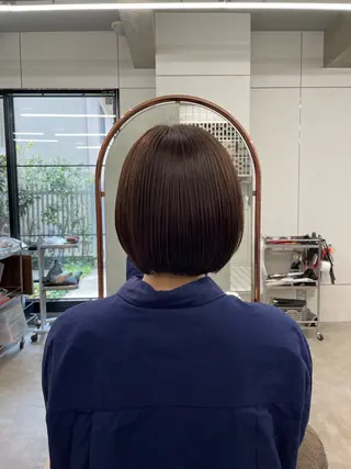 ショート カラー 鶴井 美空のヘアスタイル