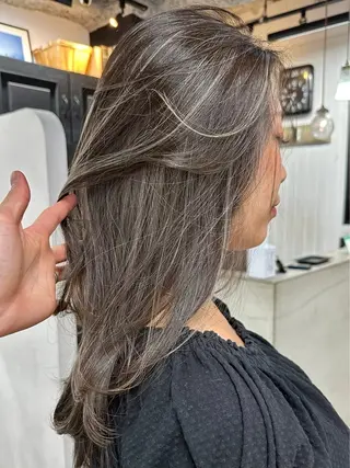 カラー Rico / bob/グレージュのヘアスタイル