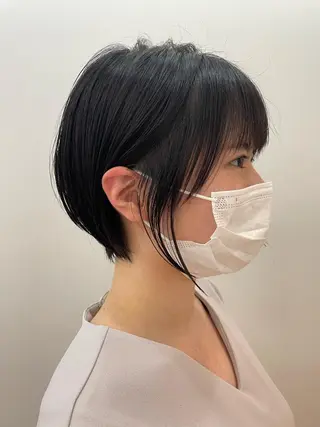 ショート One By The Ect所属・ショート/脱白髪染め ☆宇﨑悠実のヘアスタイル