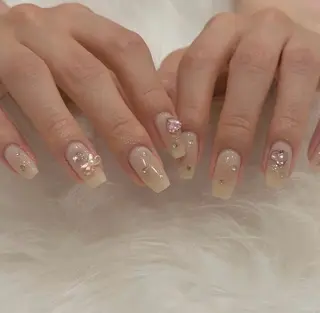 ネイル EMI ANA.CHUOのネイルデザイン