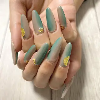 ネイル Rire_eye+beauty_nail所属・Rire_ nail_yukiのネイルデザイン