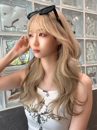 ロング 🥇KEN /レイヤー/艶カラーのヘアスタイル