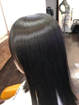 セミロング パーマ 桧山 真のヘアスタイル