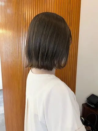 ミディアム toi【トワ】所属・安達 俊亮のヘアスタイル