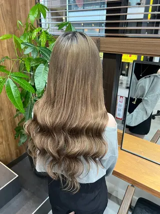 ロング カラー いろあそび所属・12月限定🉐カット モデル募集🉐のヘアスタイル