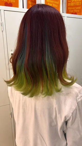 ミディアム 二上 怜のヘアスタイル