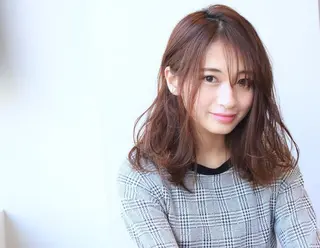 セミロング 河野 薫のヘアスタイル