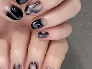 ネイル ki🍒🍒 ki ツルツルネイルのネイルデザイン