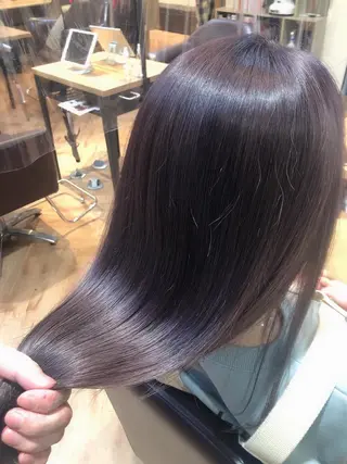 セミロング カラー 韓国🇰🇷レイヤー 映える顔周り🩷のヘアスタイル