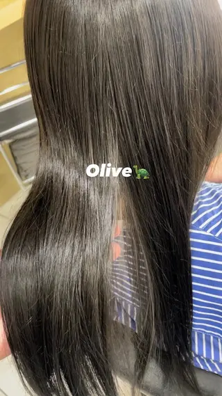 ロング 稲吉 由莉穂のヘアスタイル