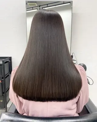 ロング 坂齋大地/レイヤー/ ミルクティーのヘアスタイル