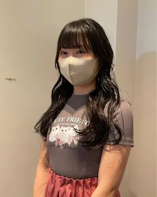 ロング 向坂 亜美のヘアスタイル