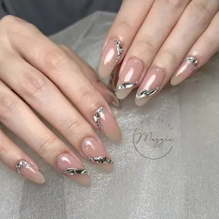 ネイル Maggie Nail🦩のネイルデザイン