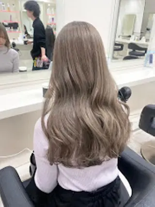 カラー 🪞SHE池袋 Official🪞のヘアスタイル