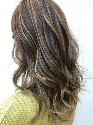 カラー 森澤 一也のヘアスタイル