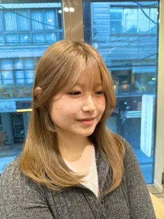 ロング カラー レイヤー✂️ ハイトーン💖モテ髪のヘアスタイル