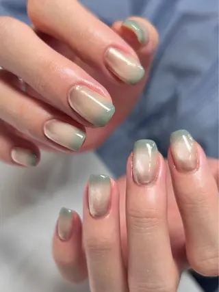 ネイル REHTOF ｜朝7時Open☀️のネイルデザイン