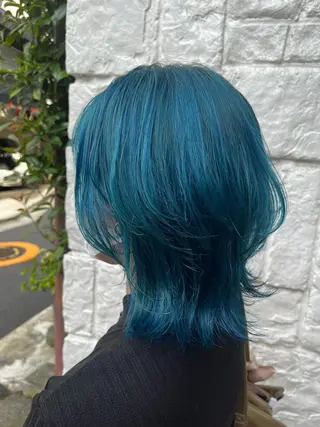 ミディアム カラー カジュアルを女っぽく 𝗮𝘆𝗮𝗰𝗼のヘアスタイル