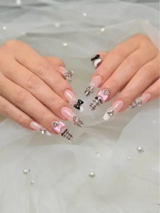 ネイル lucky nail 歌舞伎町のネイルデザイン