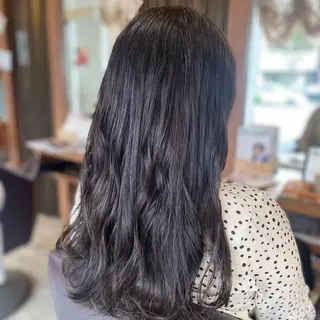 セミロング 加藤 実穂のヘアスタイル