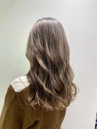 セミロング カラー パーマ ヘアアレンジ メンズ キッズ ネイル マツエク・マツパ アイブロウ reco所属・ウルフ&レイヤー特化 まとまる美髪矯正のヘアスタイル