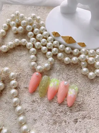 ネイル ネイルサロンAiri 長さ出し·シンプルのネイルデザイン