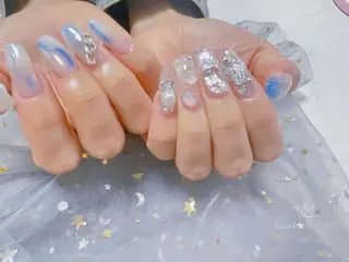 ネイル ネイルサロンエクラ 🫧Shizukaのネイルデザイン