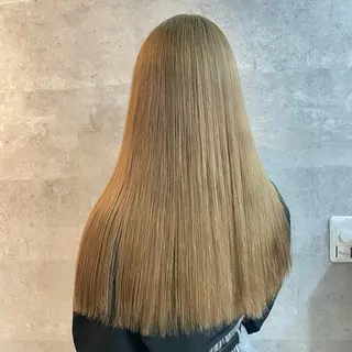 ロング 🎀韓国系ハイトーン カラーYoko🎀のヘアスタイル